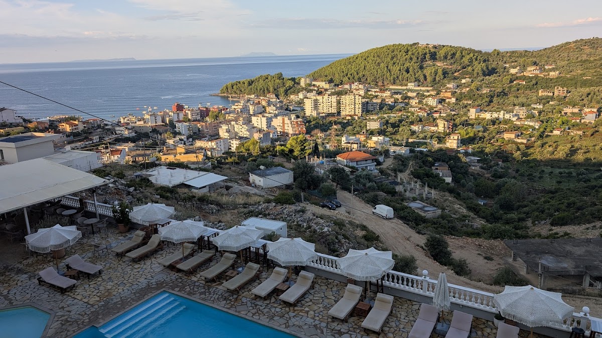 Hotel Lazari