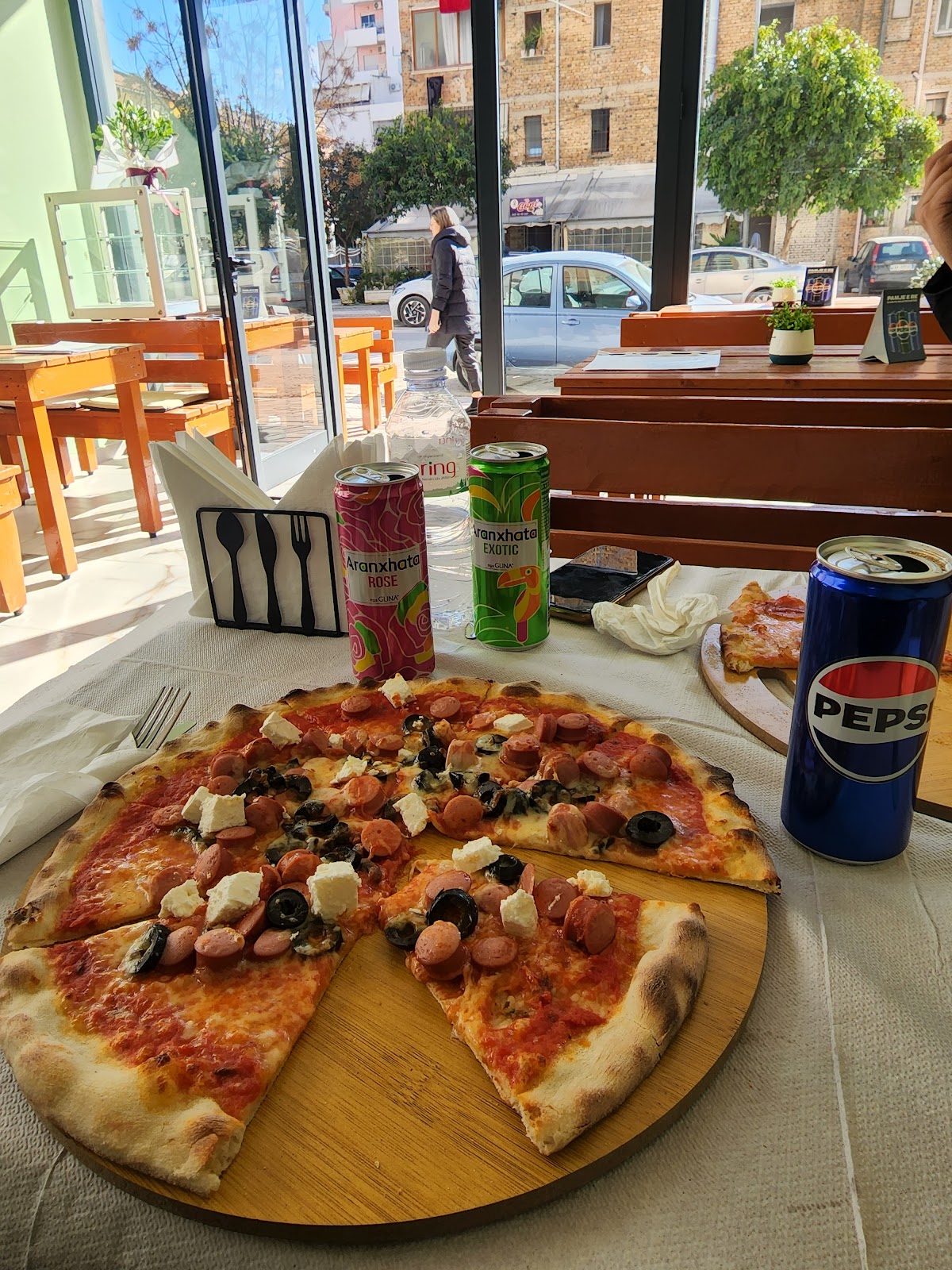 Bar Pizzeri Ha dhe Hesht photo 3