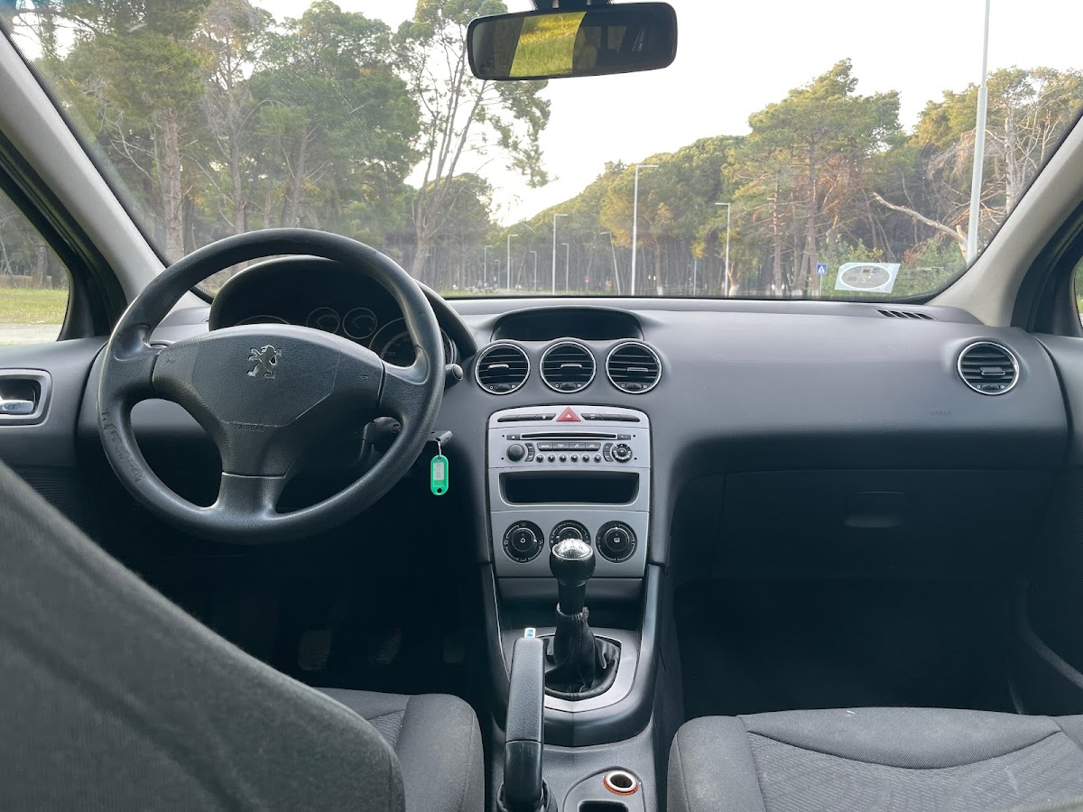 Makina me qira "Çeloaliaj" (Auto Çeloaliaj) photo 3