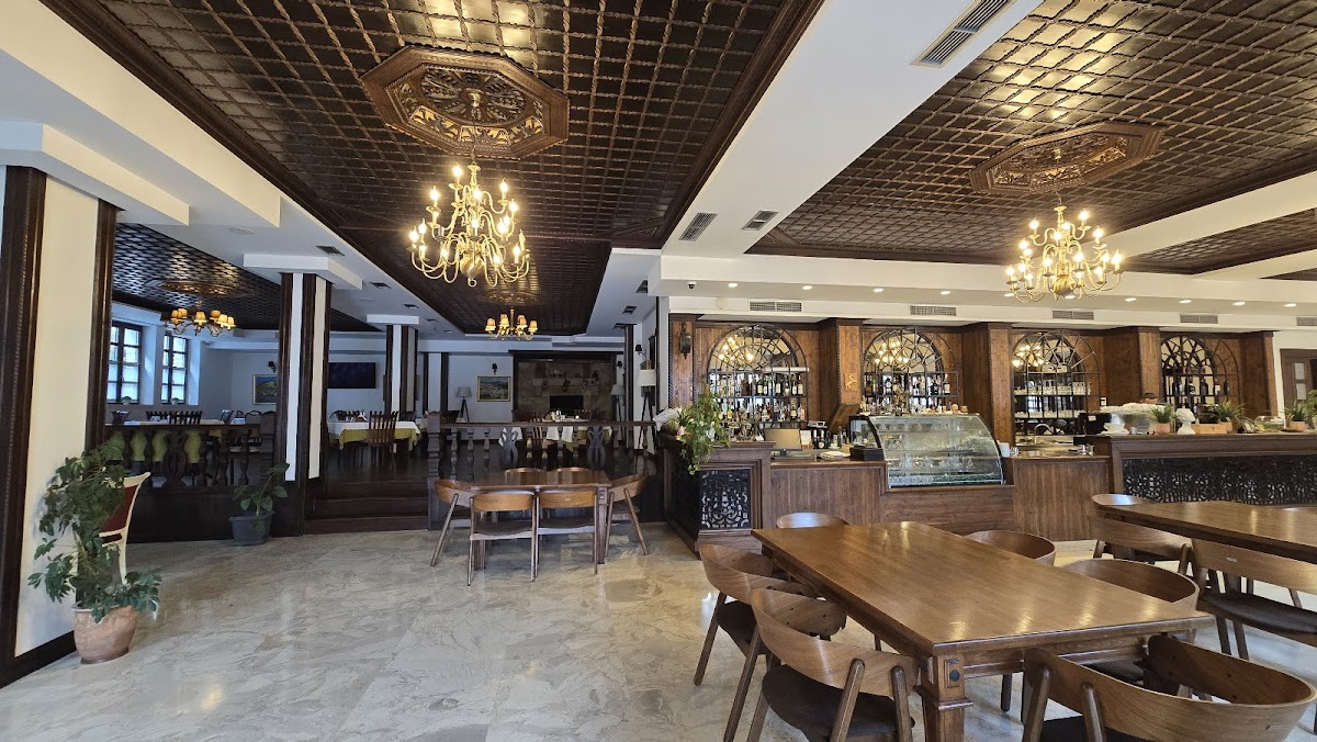 Onufri Hotel & Restaurant photo 5