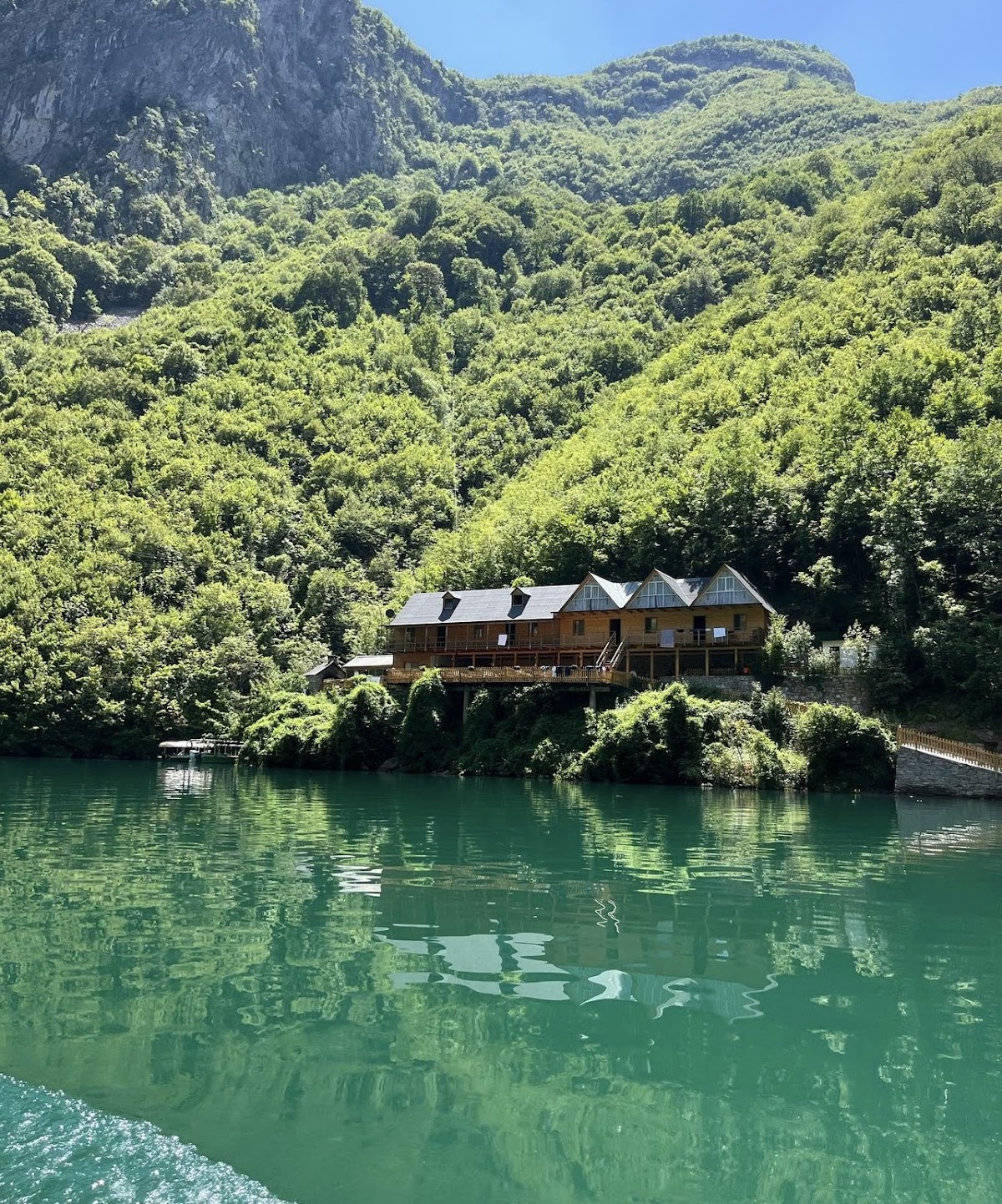 Albanian thailand - koman-lumi shales photo 4