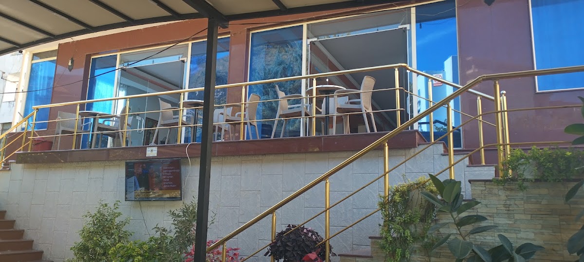 Bar Restorant LUX — Restorante në Vlorë — photo 3