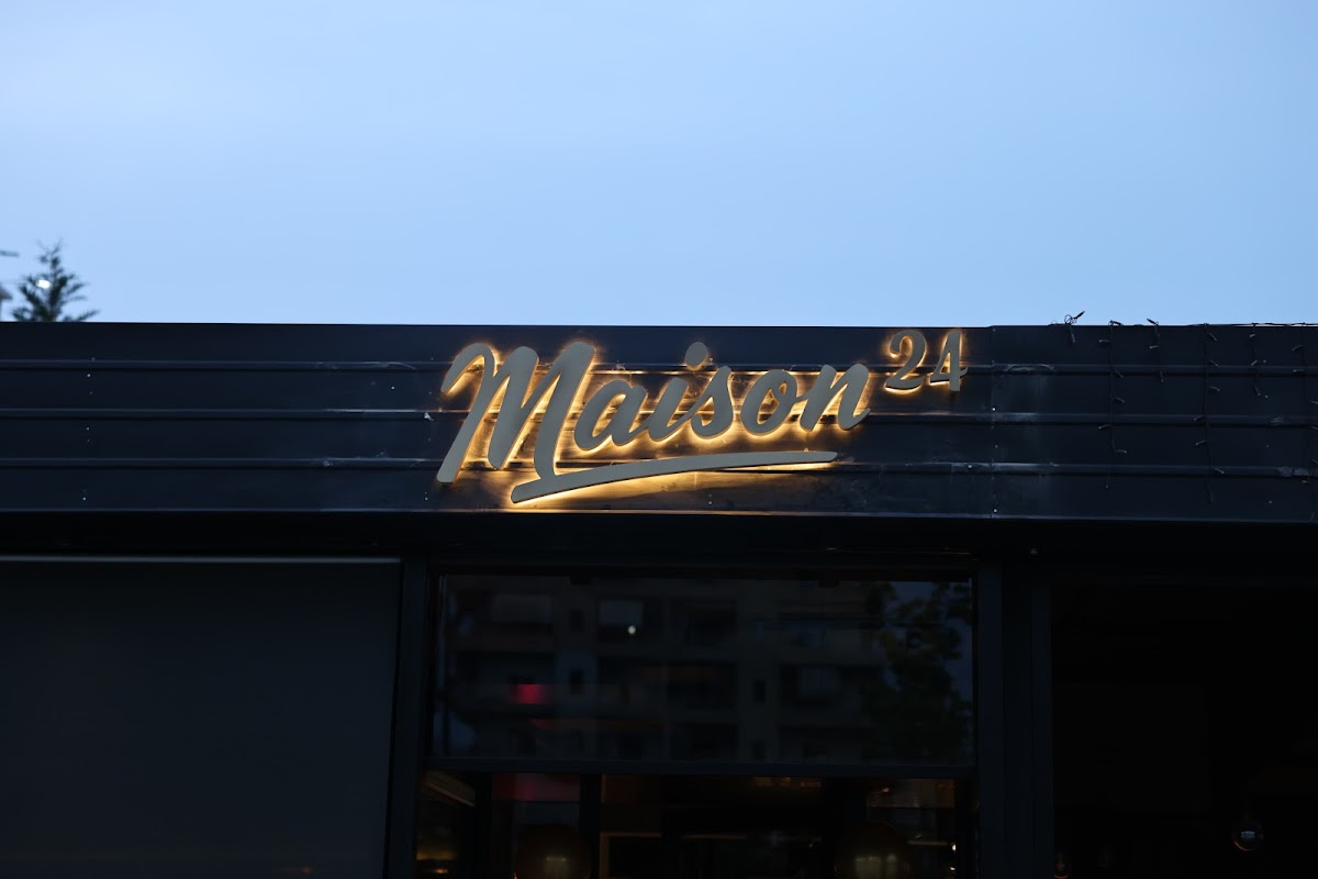 Maison24