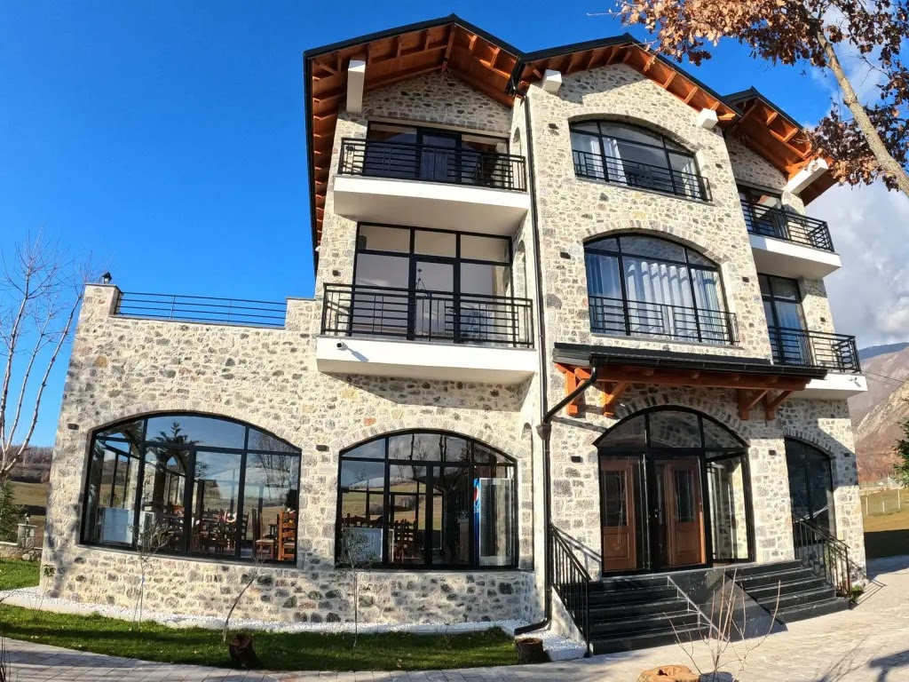 Bujtina Vrenezi photo 3