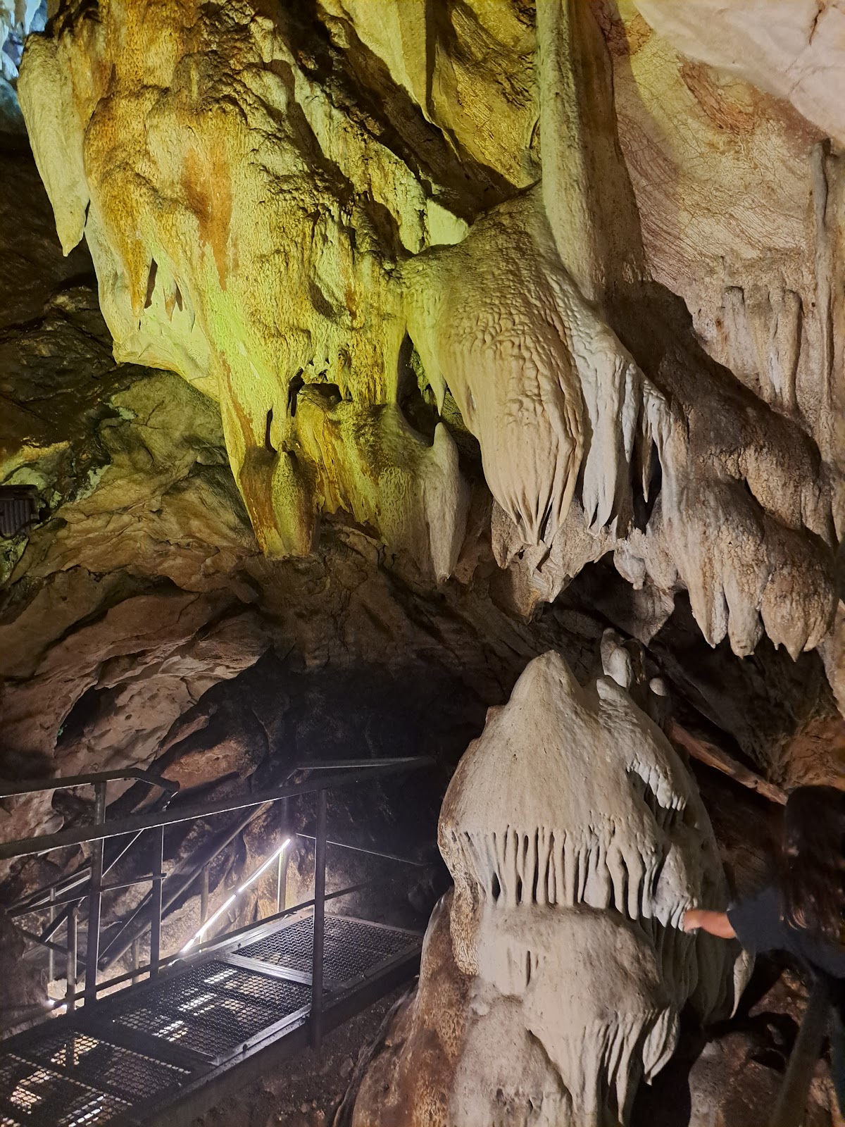 Shpella e Radacit- Cave — Atraksione në Pejë