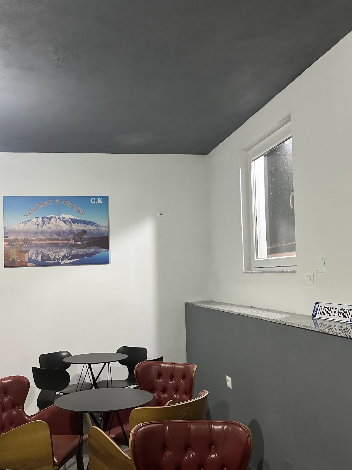 Flatrat e Veriut photo 3