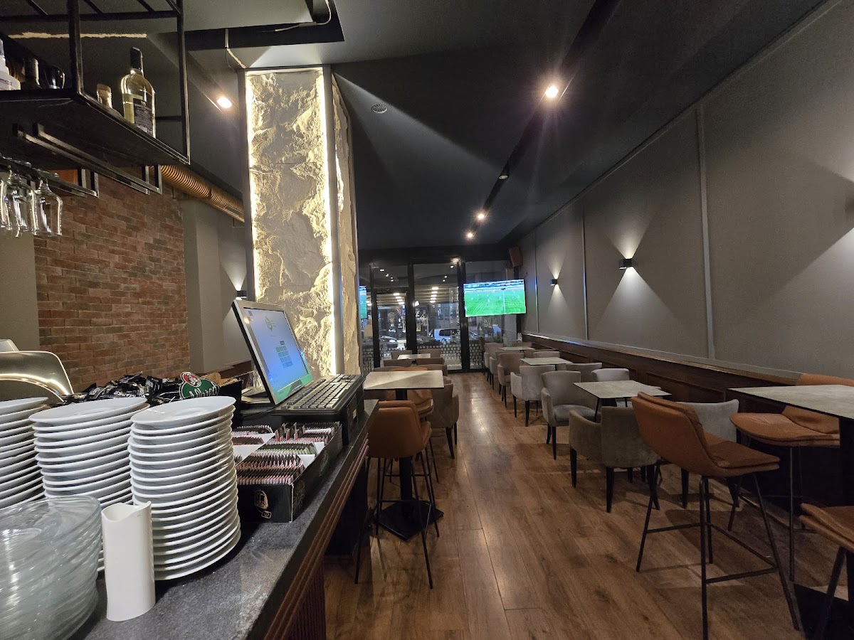 MAREO Bar & Coffee photo 4