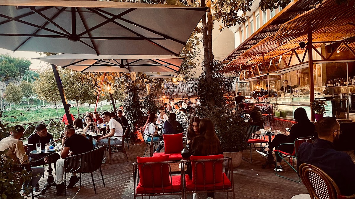 Bar Serrani 2