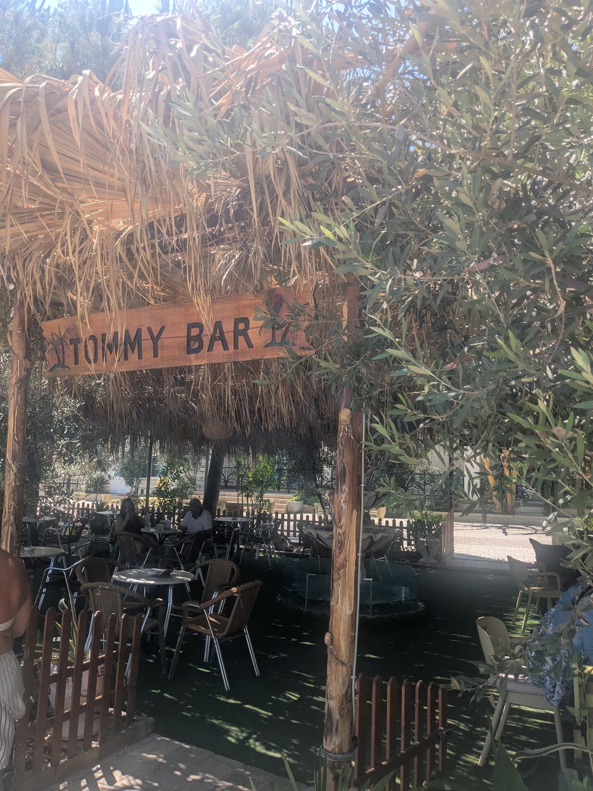 TOMMY BAR photo 2