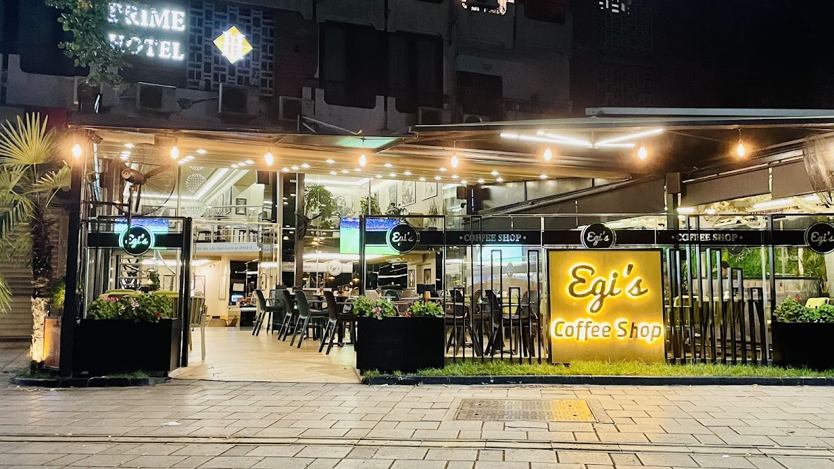 Egi's Coffee Shop photo 3