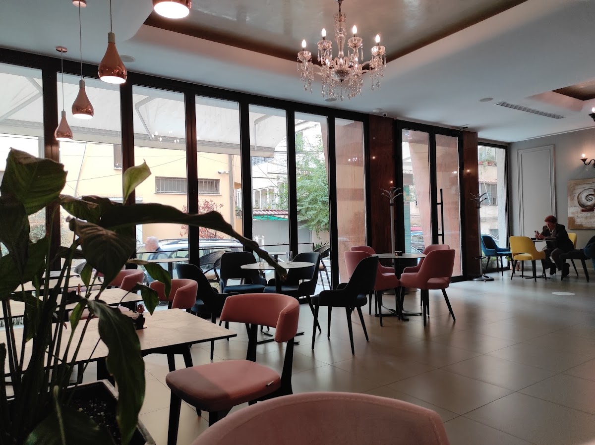 Golden City Hotel photo 3