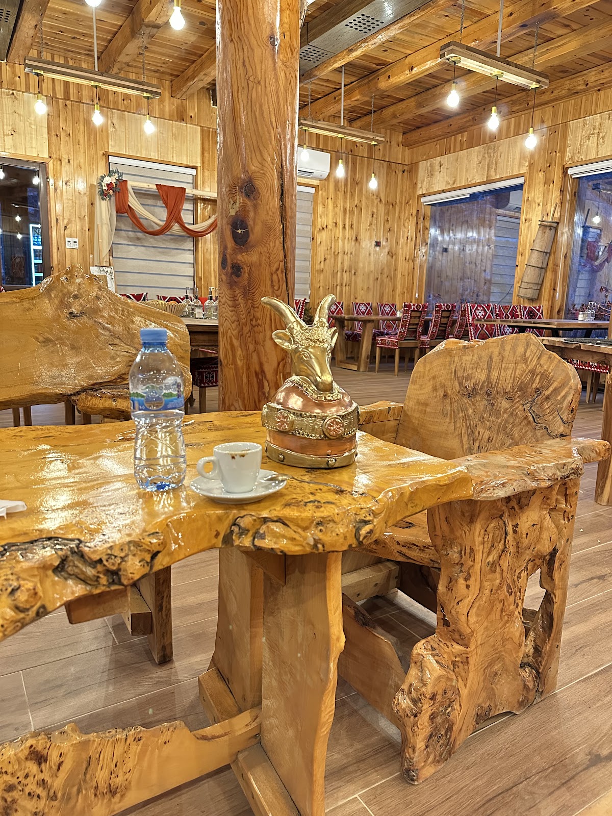 ALPINE VANAT Bar-Restorant-Hotel