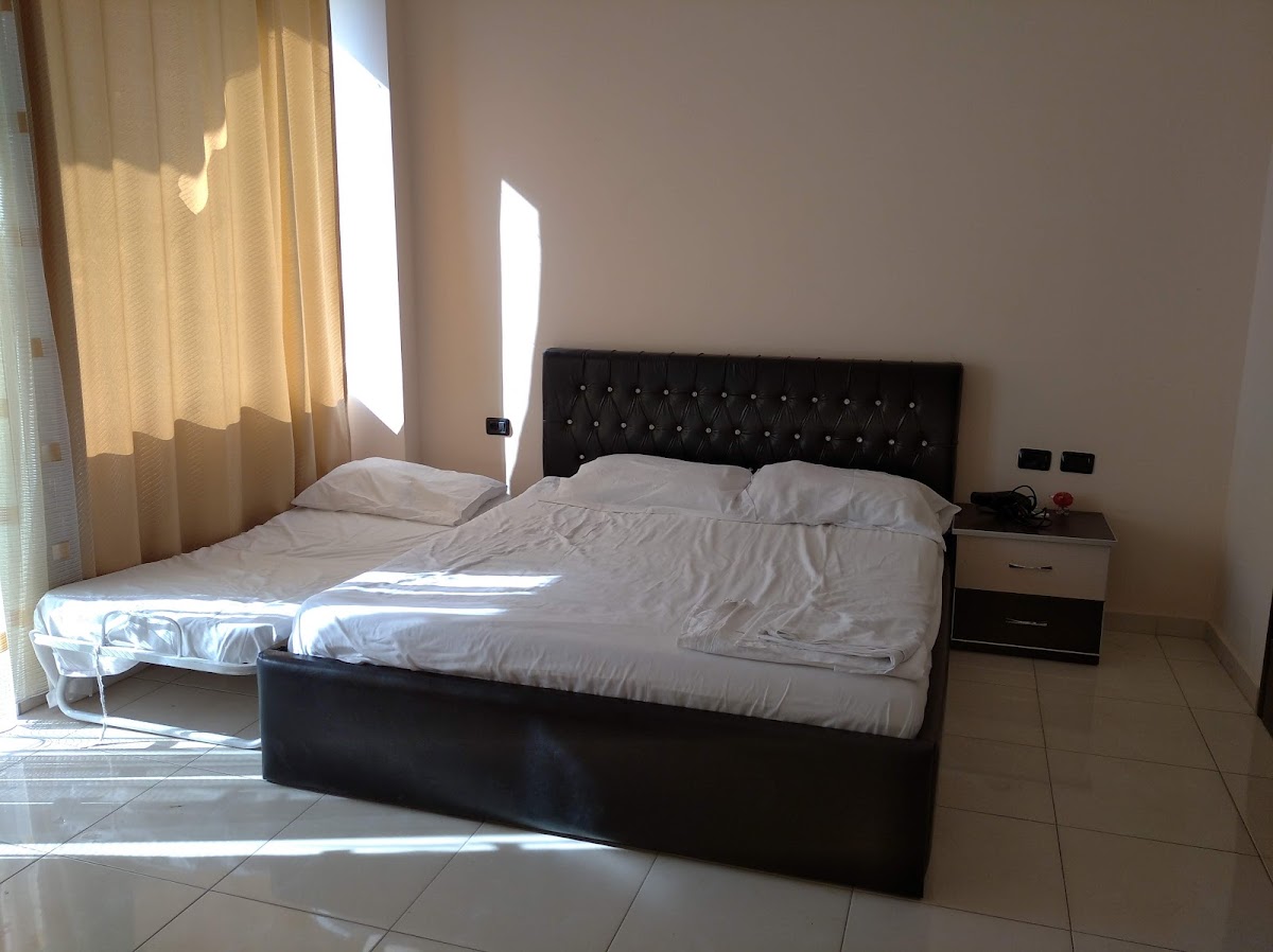 Hotel Fari photo 2