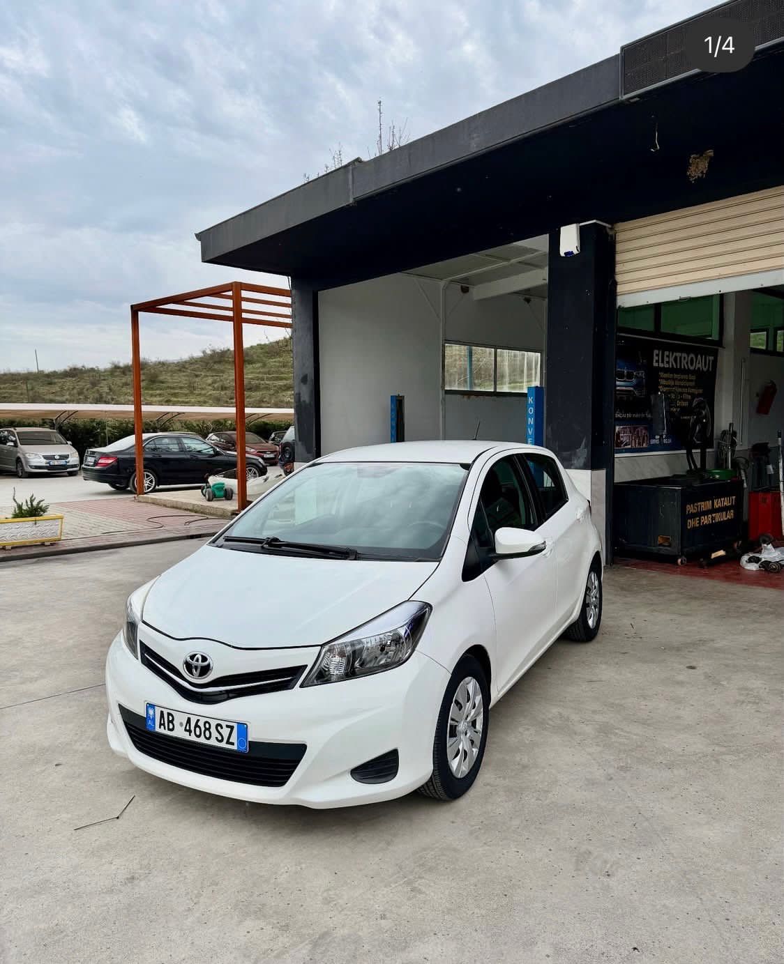 Rent Car Burgjia photo 2