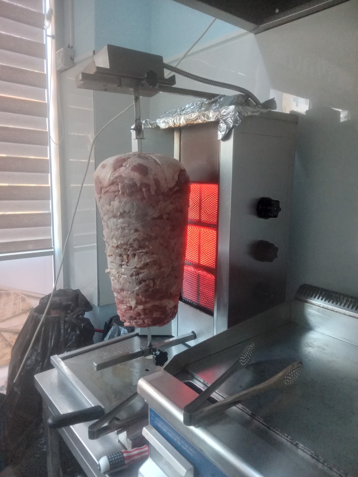 Greek Souvlaki "NIKOS" --- Lezhe — Restorante në Lezhë — photo 3
