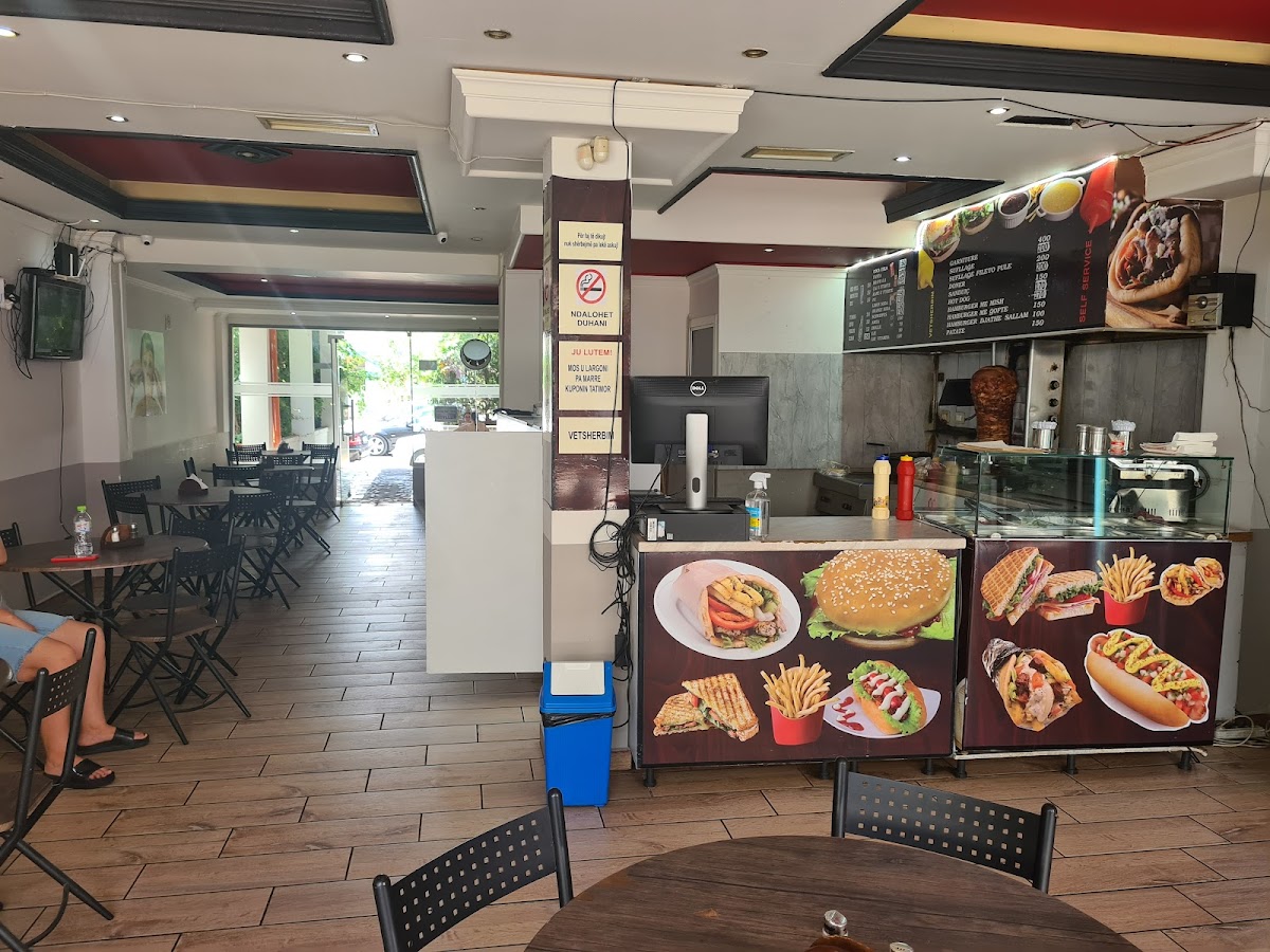 Grand Fast Food