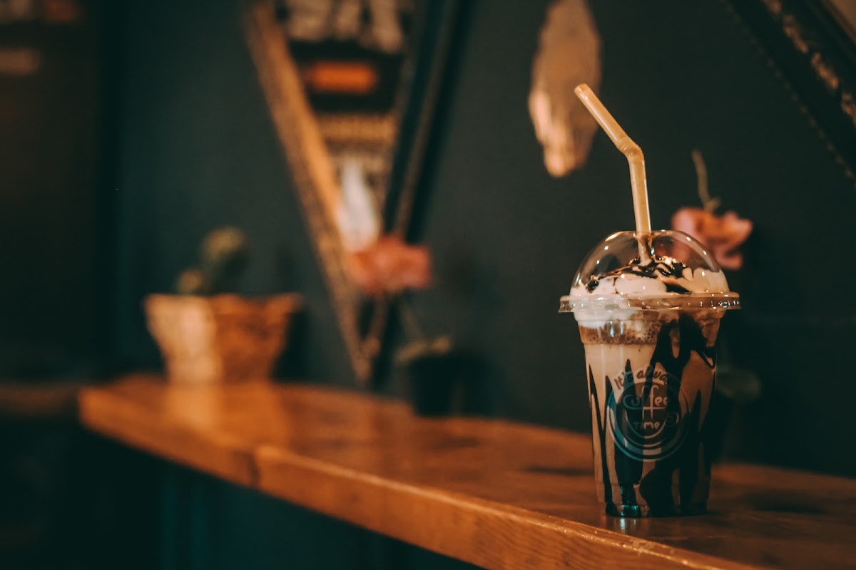 YXHA Coffeeshop 03 photo 2