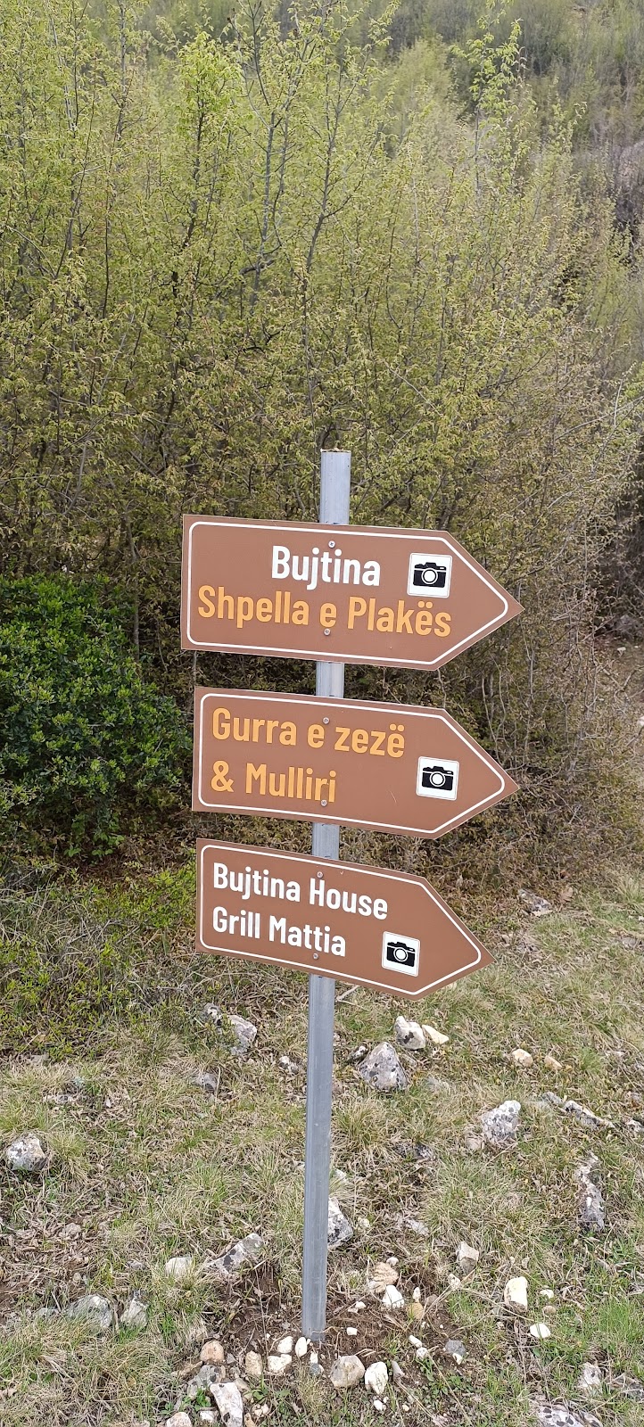 Shpella e Plakes photo 4