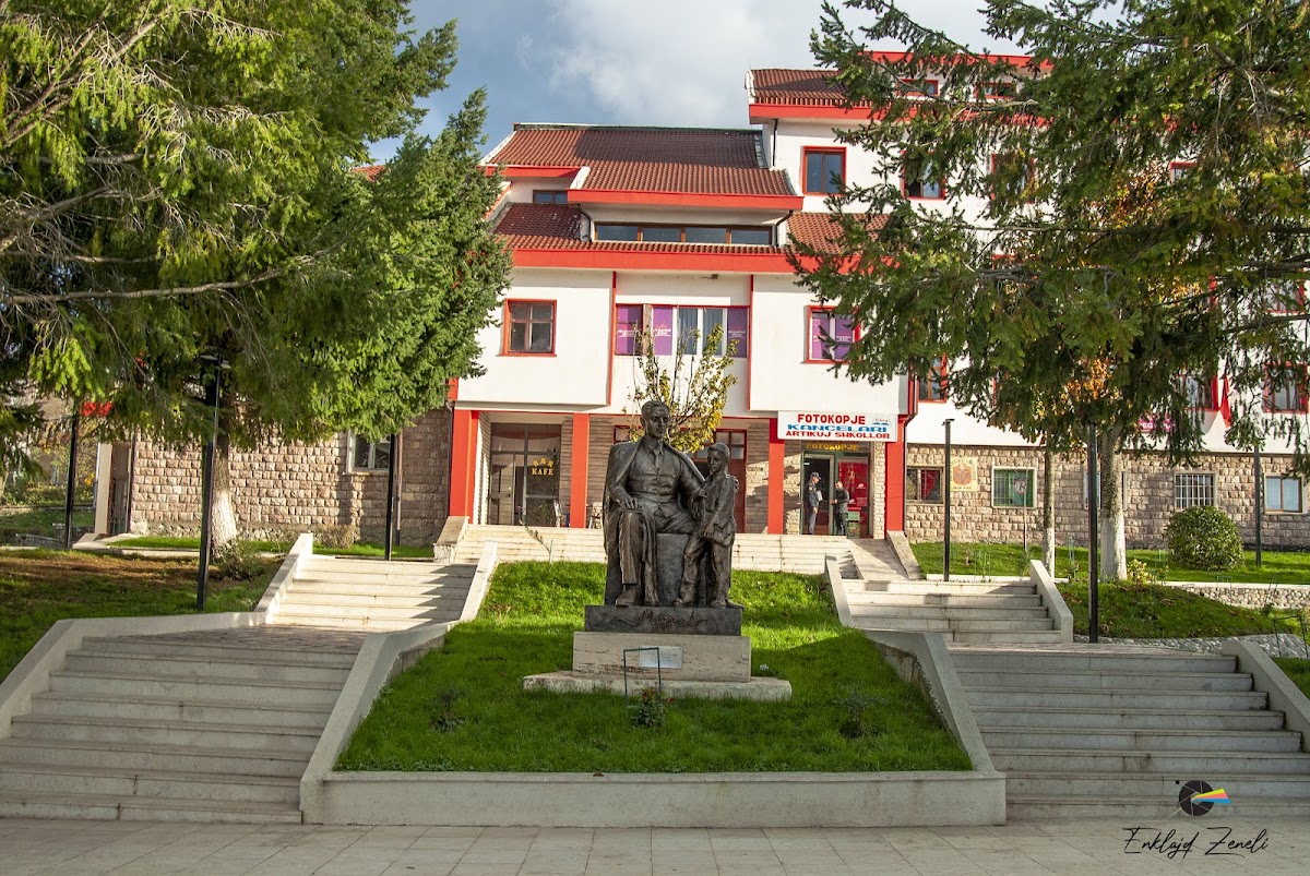Sheshi Tërbuni. photo 4