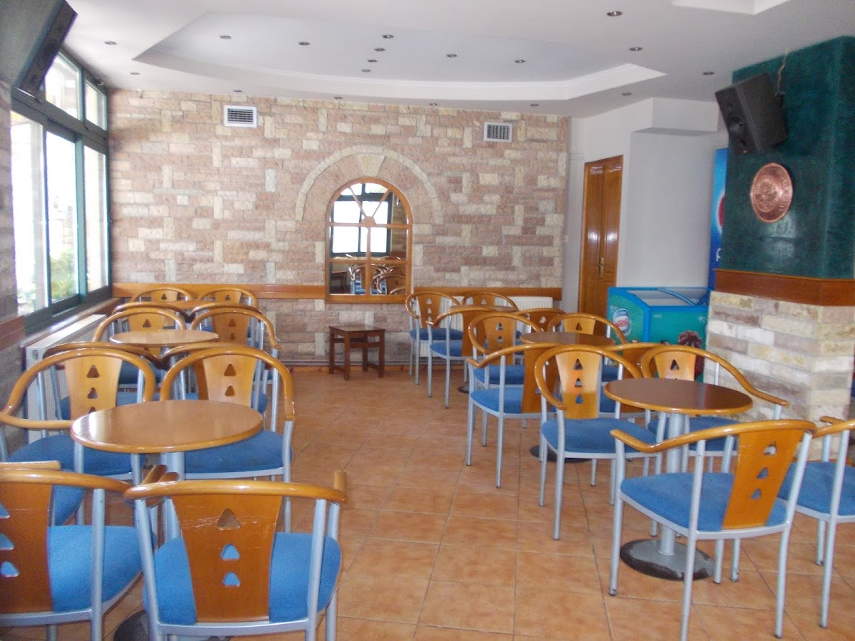 ΚΑΦΕ ΠΕΤΡΙΝΟ (KAFE PETRINO) photo 4