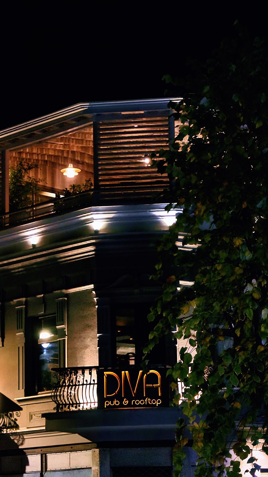 Diva Pub & Rooftop photo 3