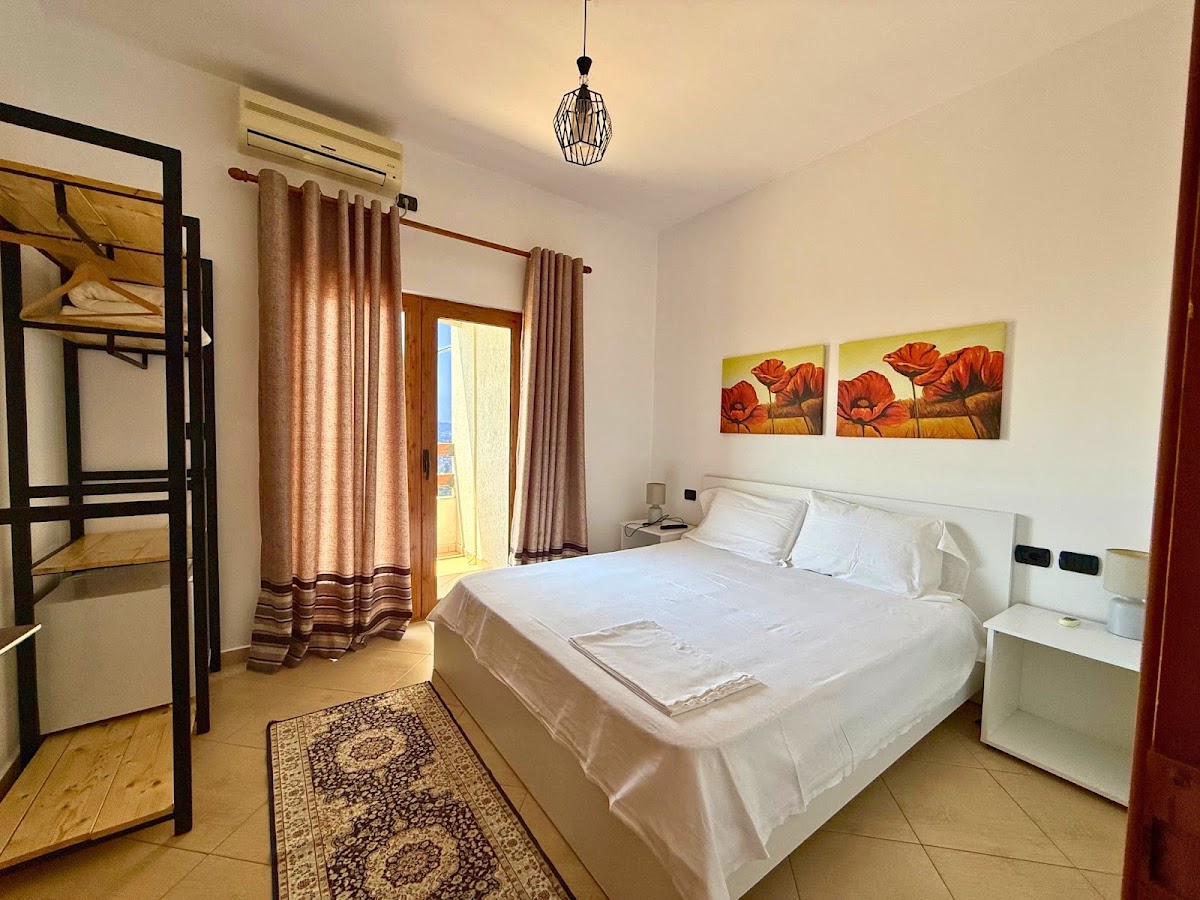 Hotel Horizont Kuçovë photo 2