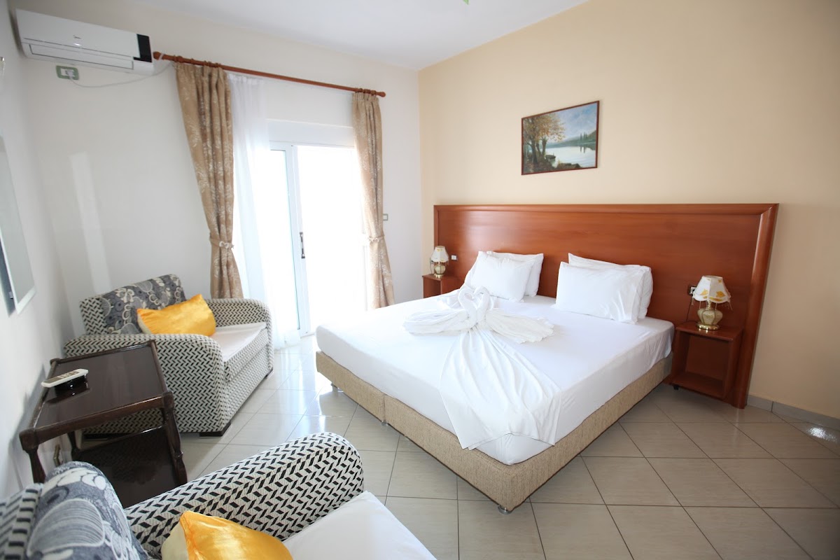 Divo Palace Hotel photo 4