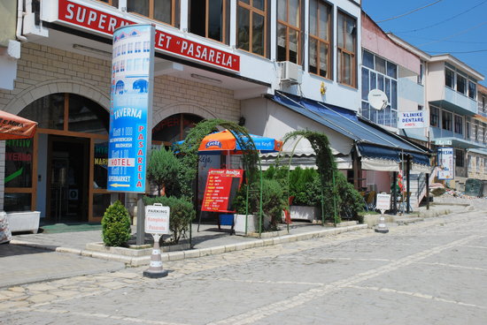 Hotel Pasarela Supermarket Berat photo 3