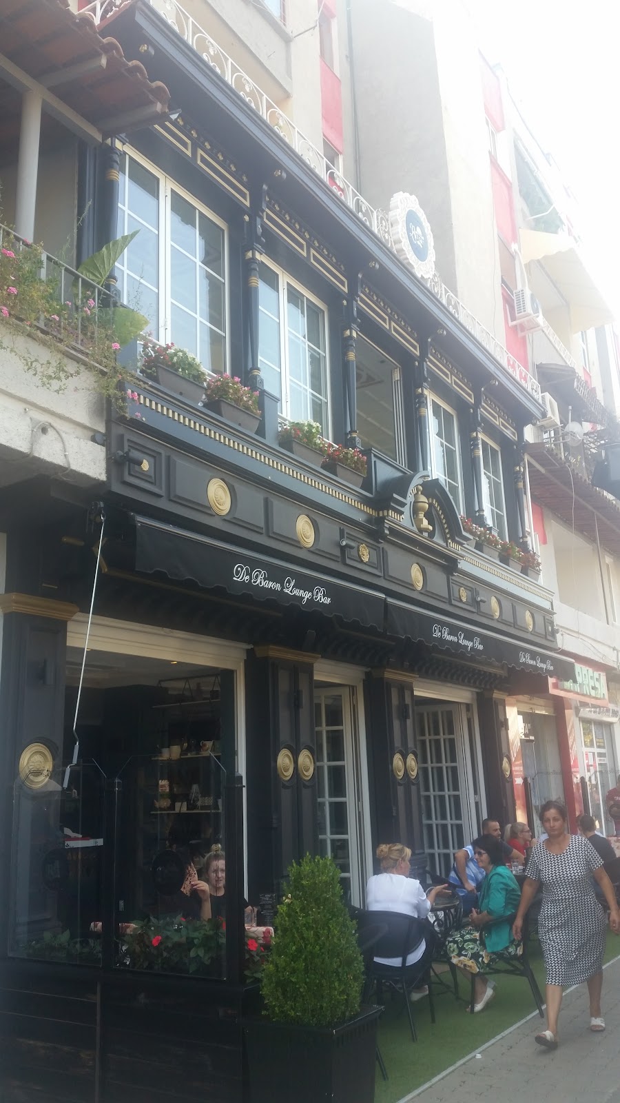 De Baron Lounge Bar photo 4