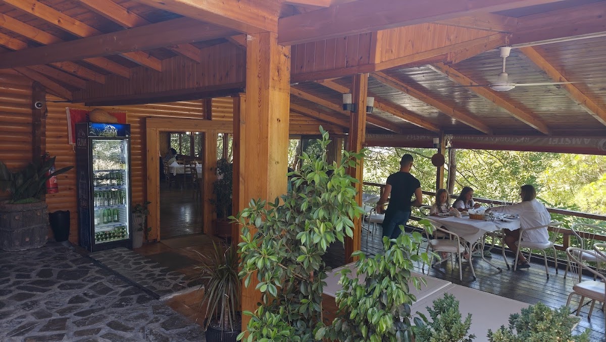 Restorant Flamuri — Restorante në Lushnjë — photo 4