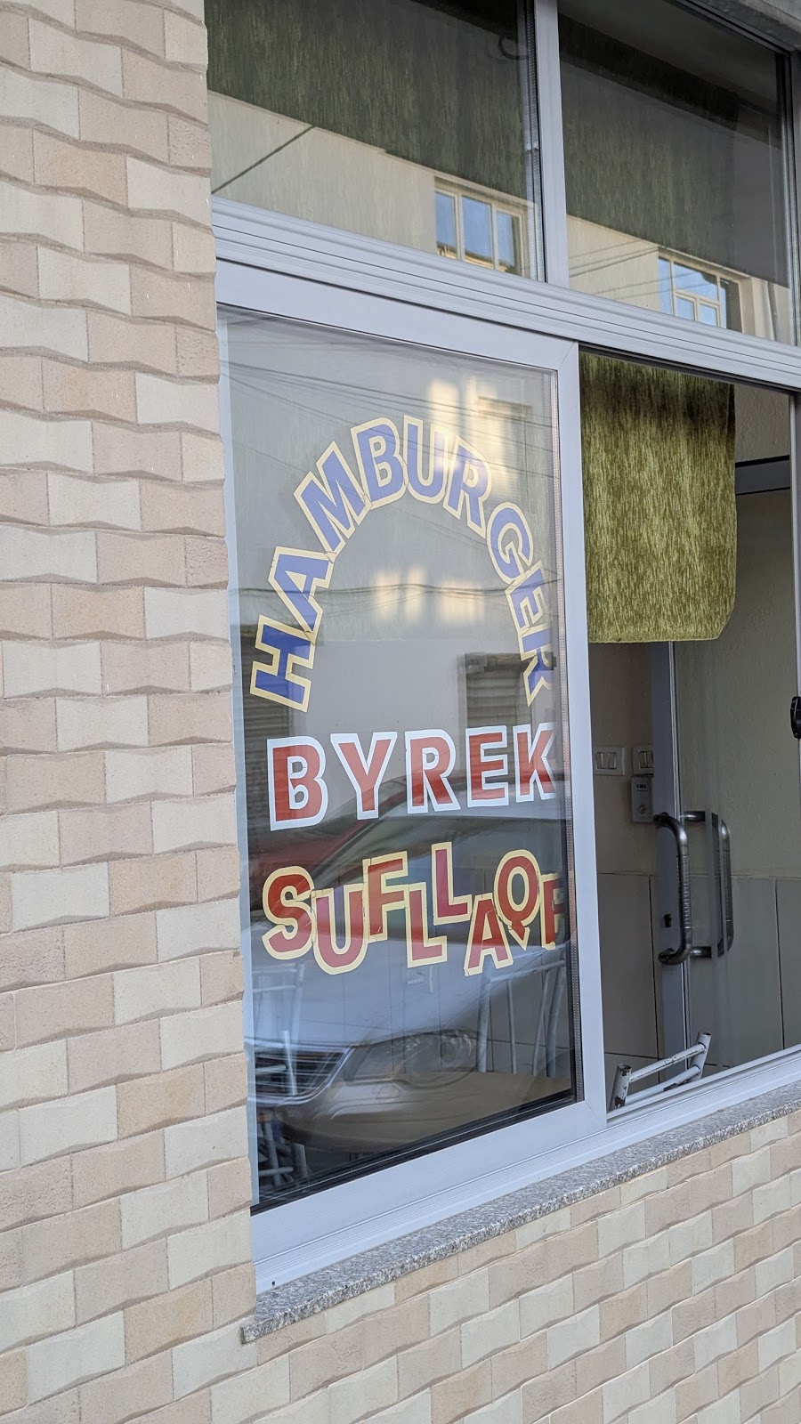 Hamburger Byrek photo 5