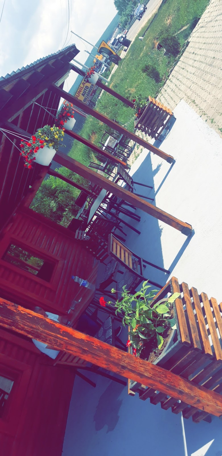 Auto Larje Caffe Bar NIKU — Kafene në Drenas — photo 2