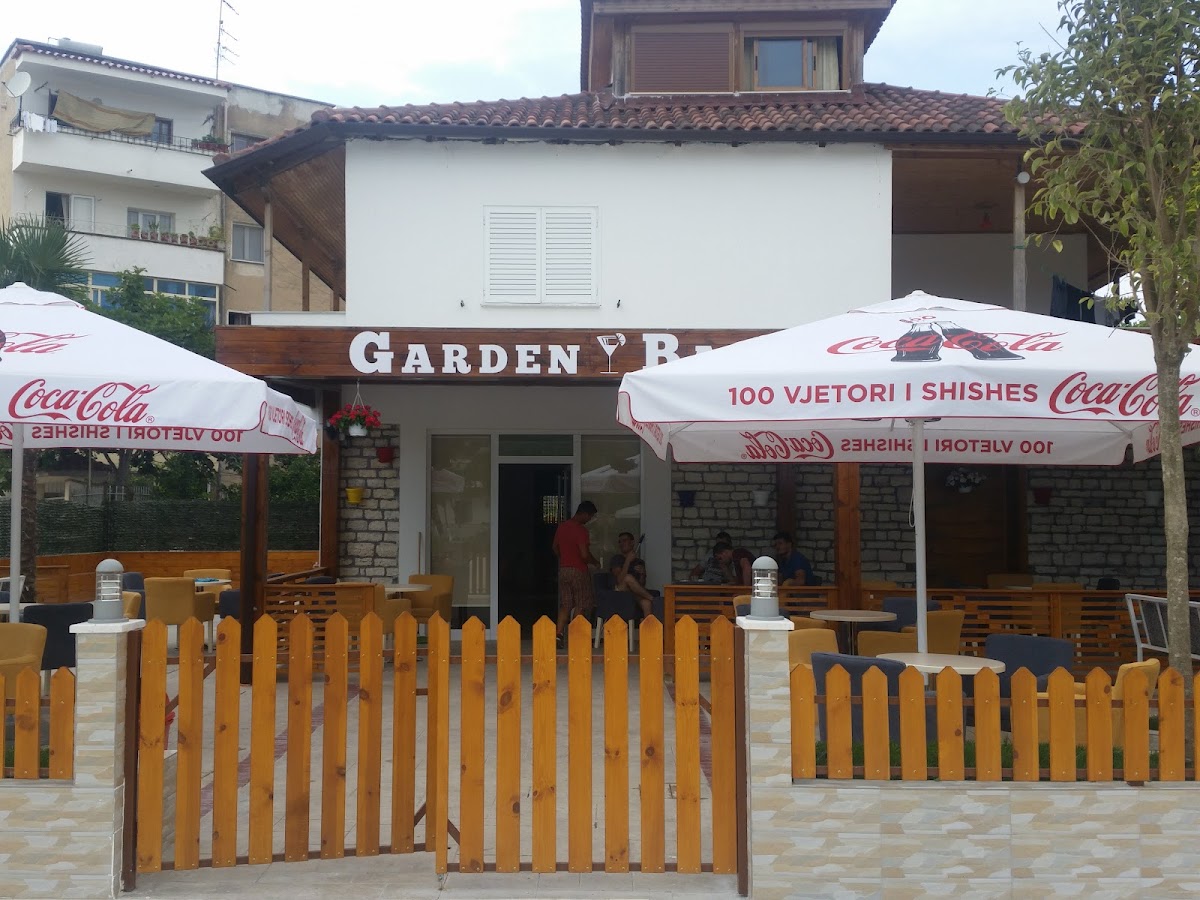 Garden Bar photo 2