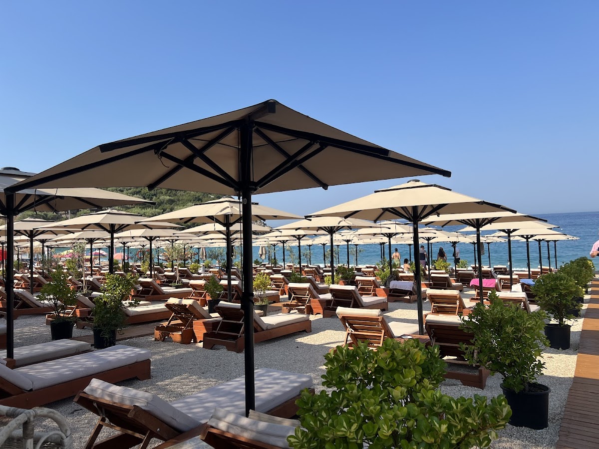 Bazz Beach Bar photo 3