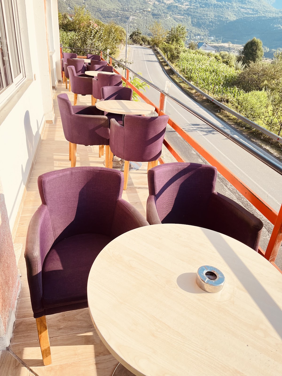 BAR CAFE