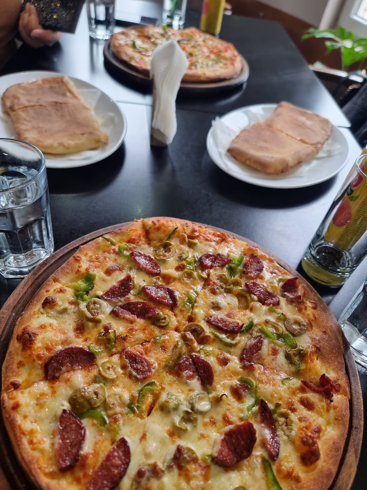 Café Pizza Plus photo 2