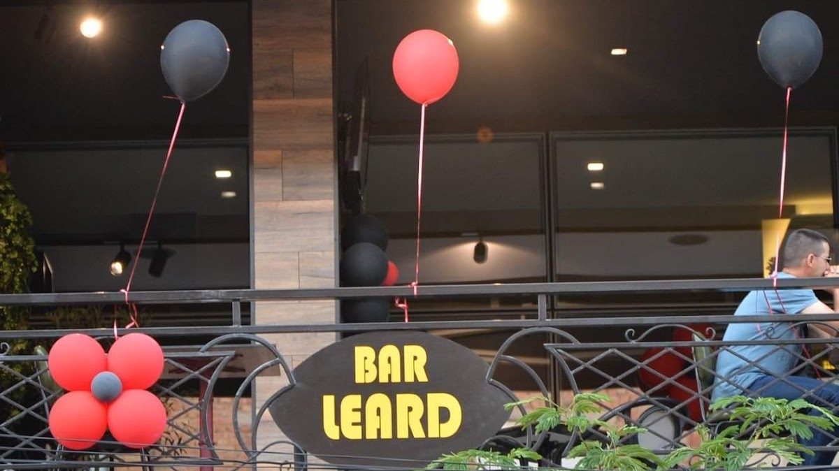 Leard Bar photo 3