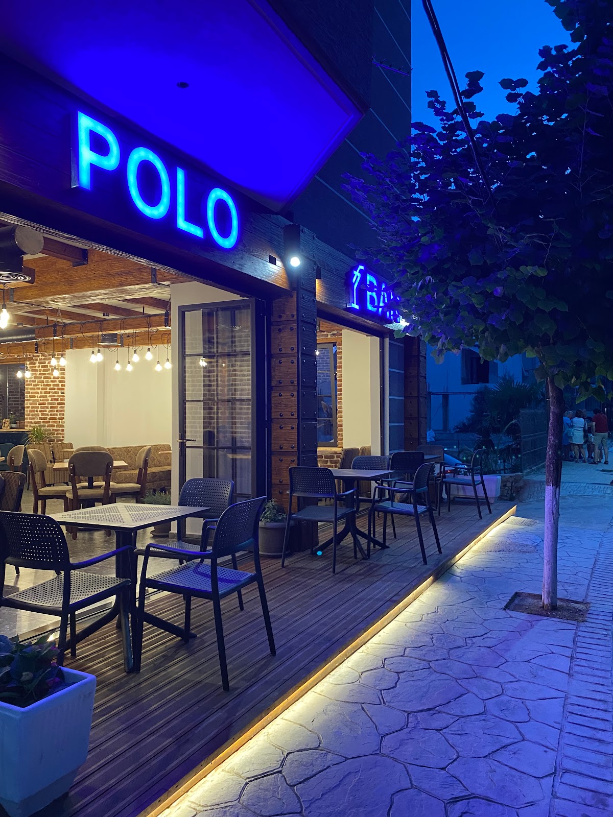 Polo Bar