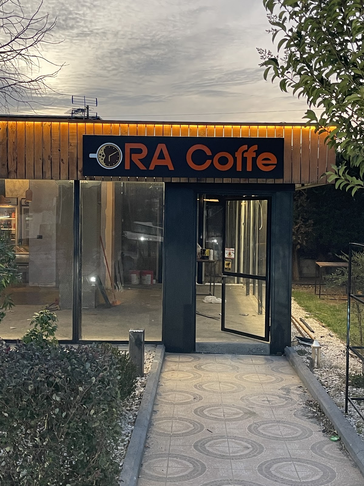 Ora Caffe Bakery Kids Place Car Wash photo 4