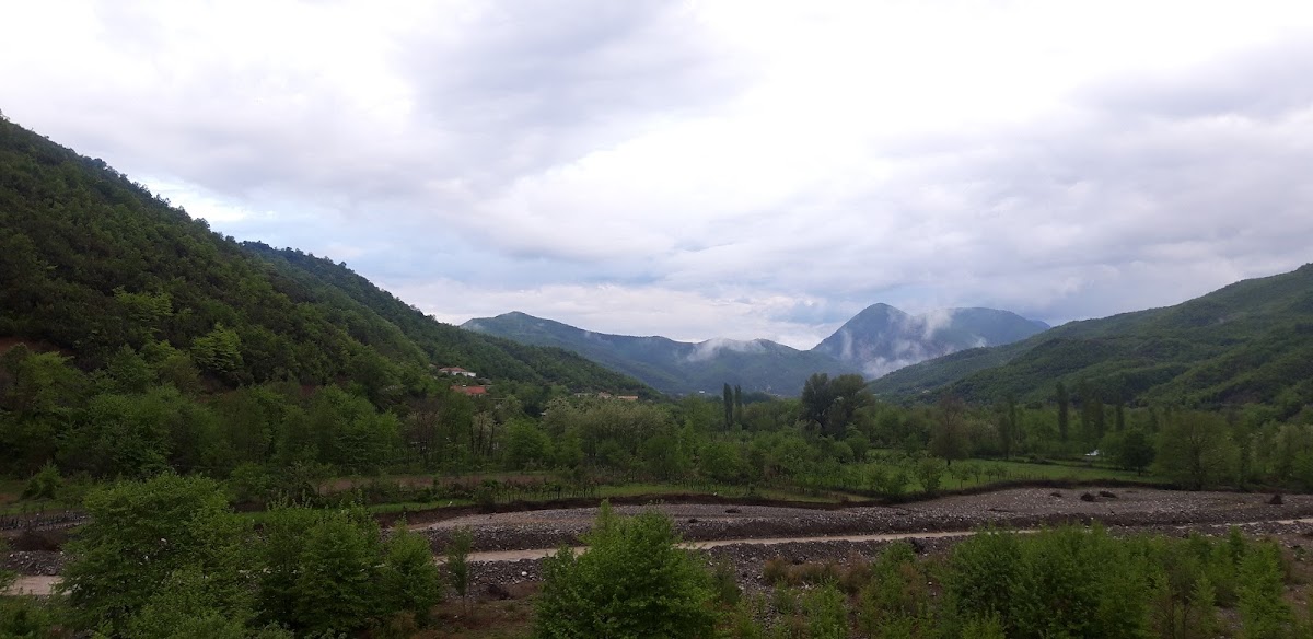Hurdhazë River photo 2
