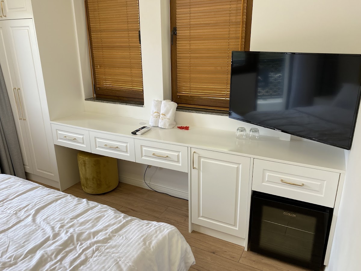 BlackMountain Hotel Albania photo 2