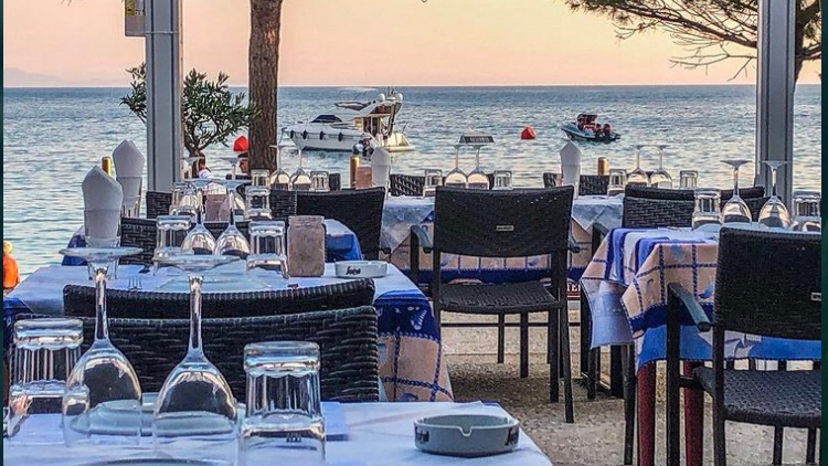 Piazza Restaurant