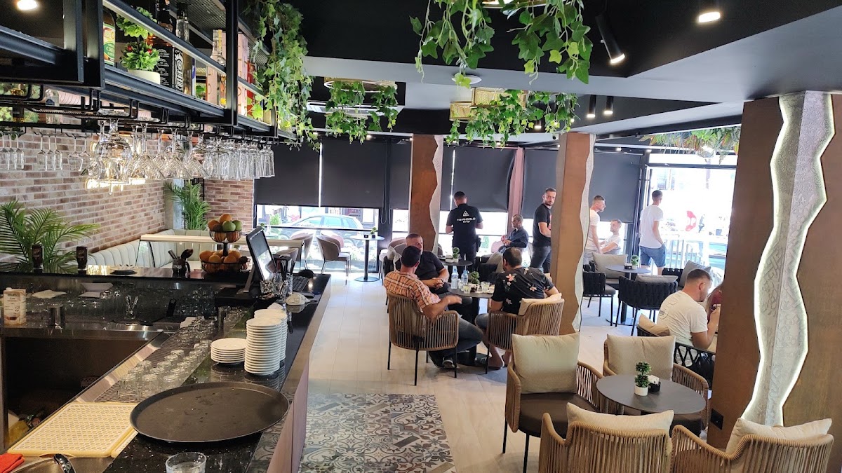 Triangolo Lounge