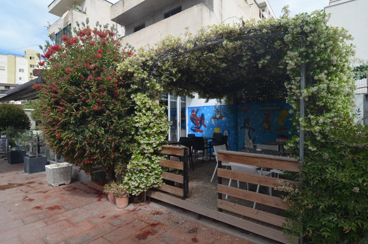 Lian Bar photo 4