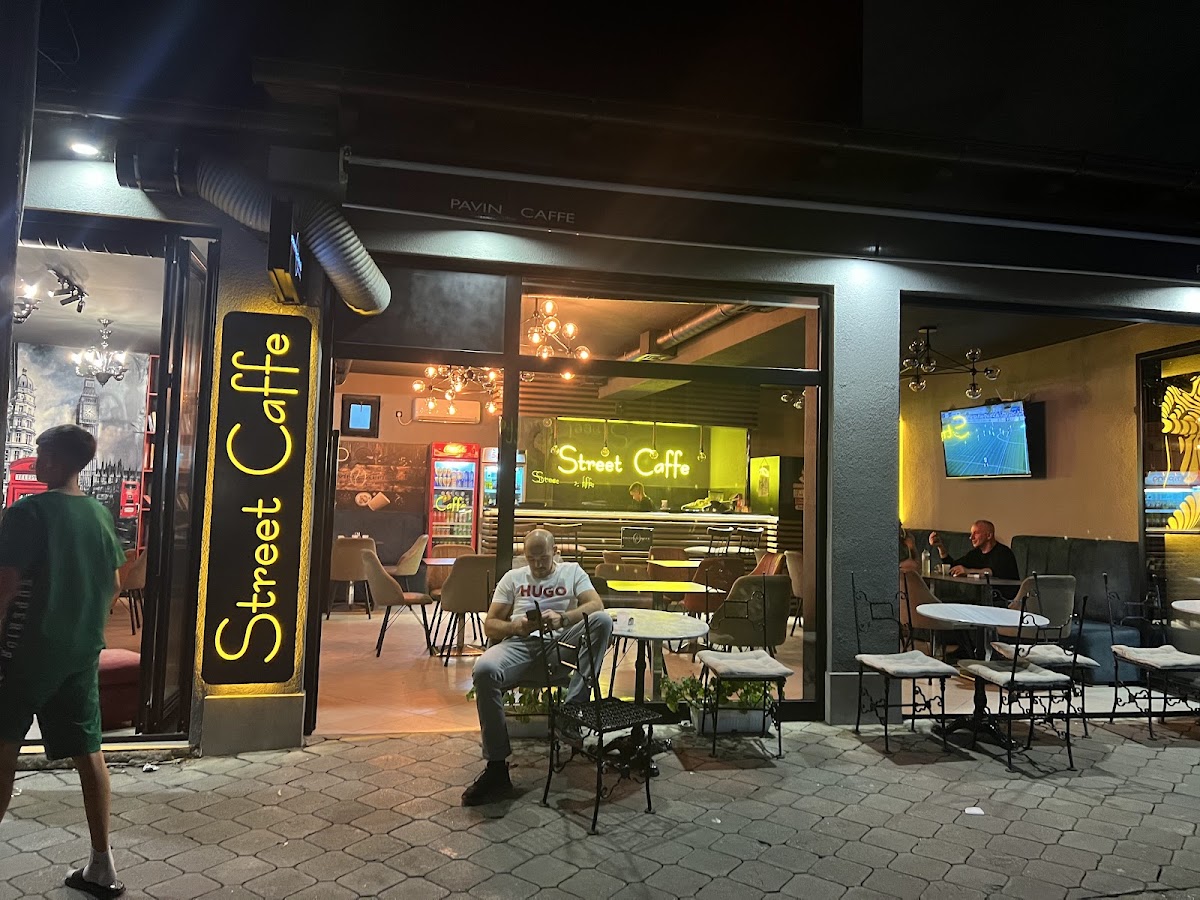 Street Caffe photo 2