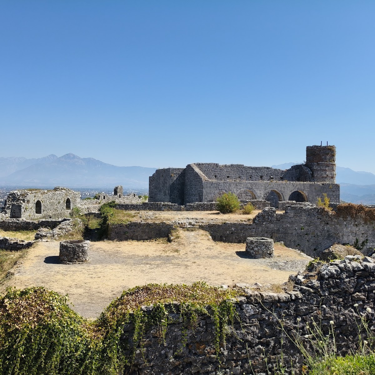 Rozafa Castle photo 3