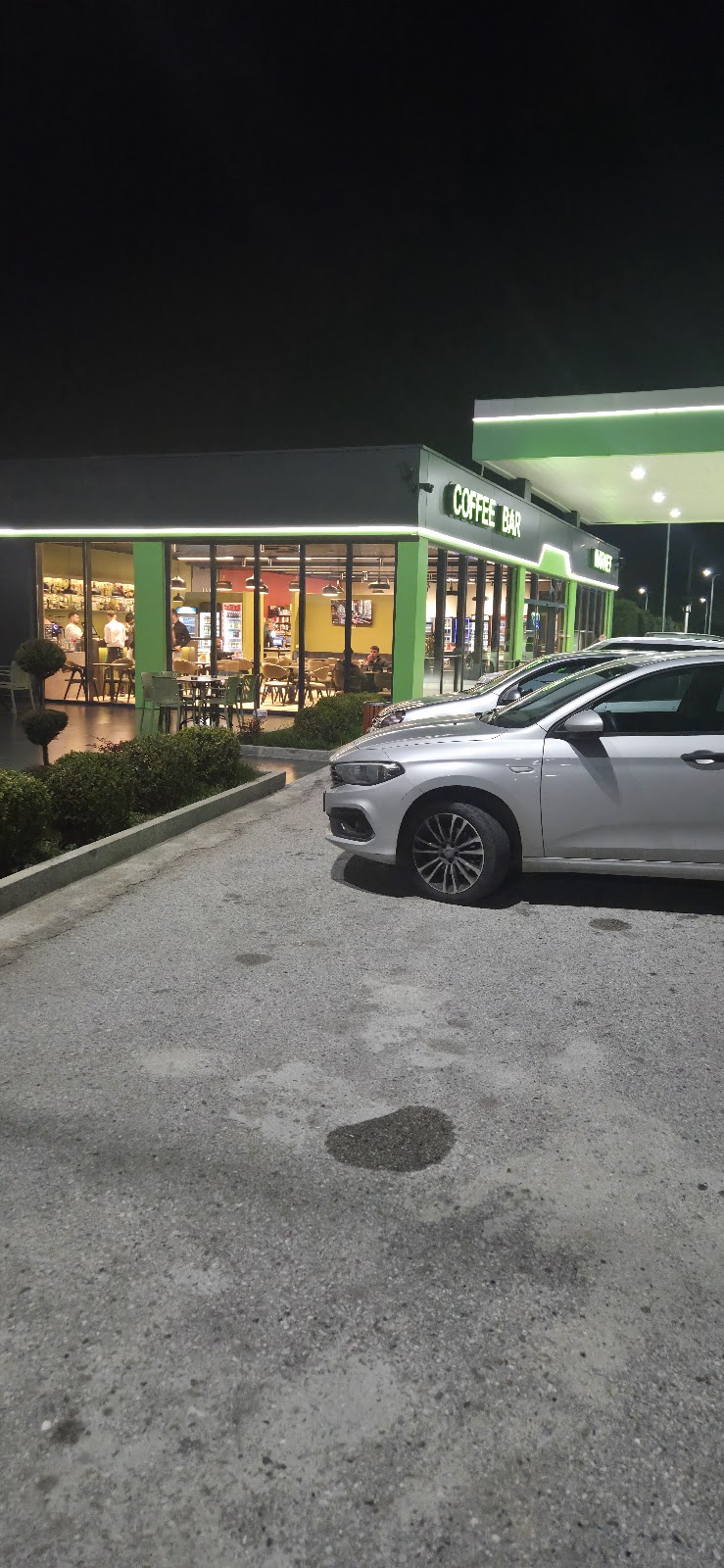 Autogrill Lugina e Drinit