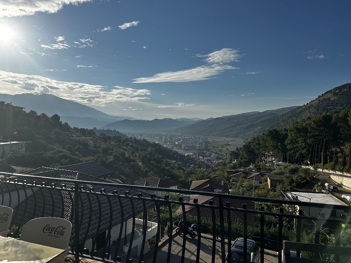 Te Gjyshi - Hotel & Restaurant photo 3