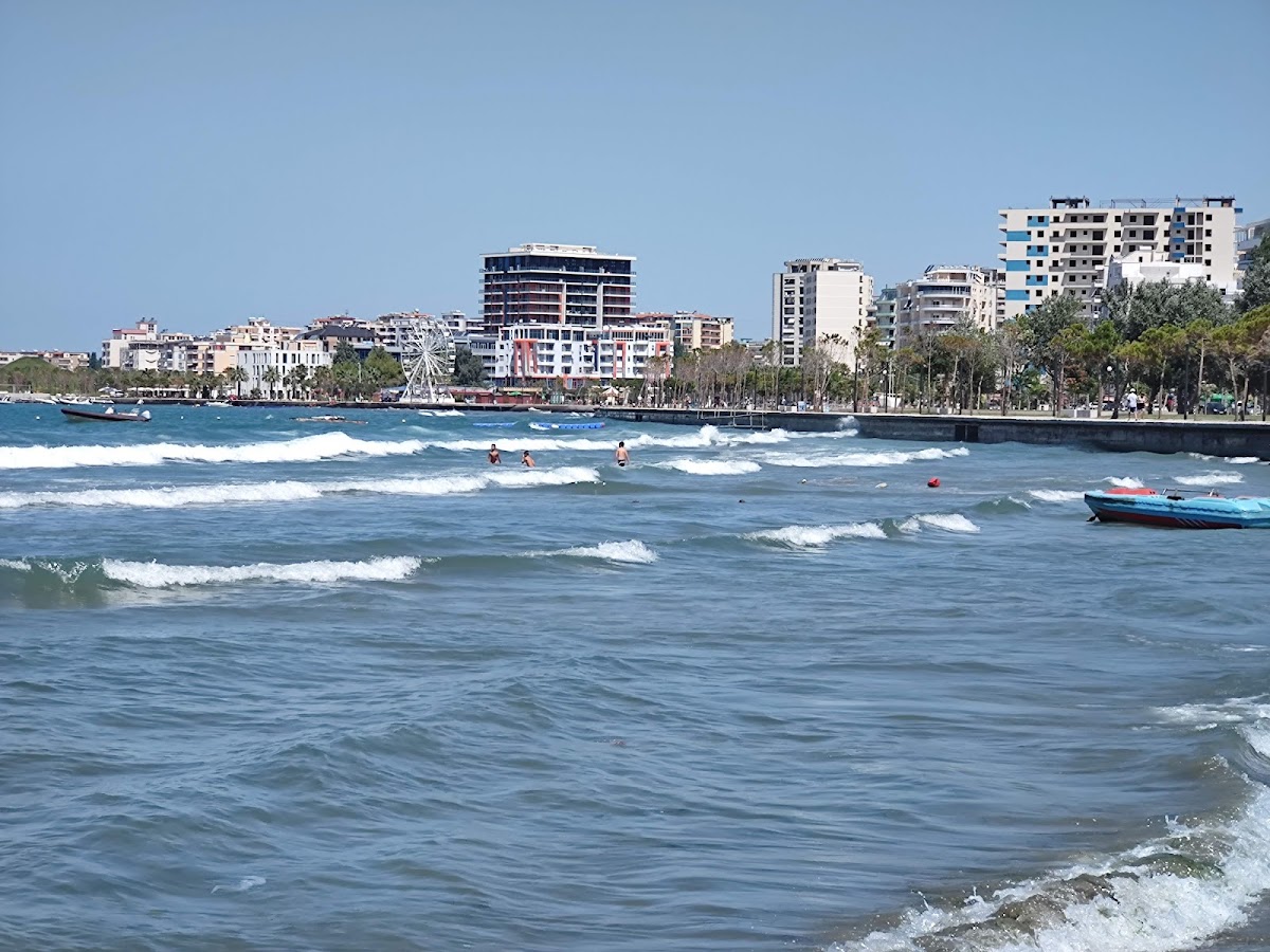 Plazhi te Akademia e Marinës photo 2