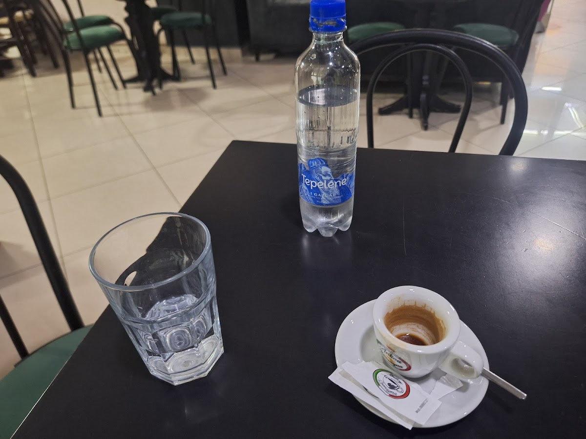 Livorno Cafe photo 4